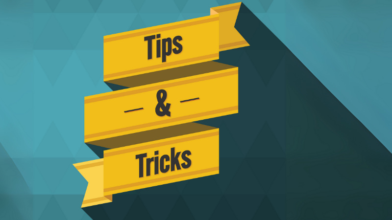 Blauwe achtergrond met gele vlakken en daarin tekst tips & tricks